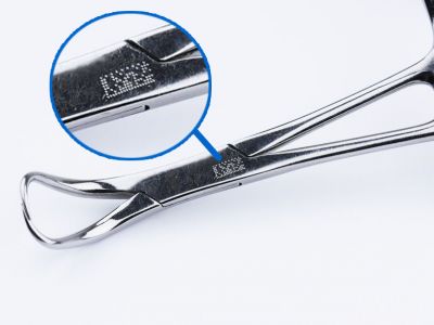 Medical instrument with rectangular Data Matrix code